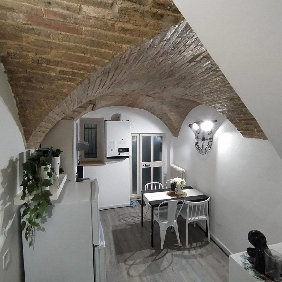 Апартаменты Casa In Centro Storico Vista Gran Sasso Атри Экстерьер фото