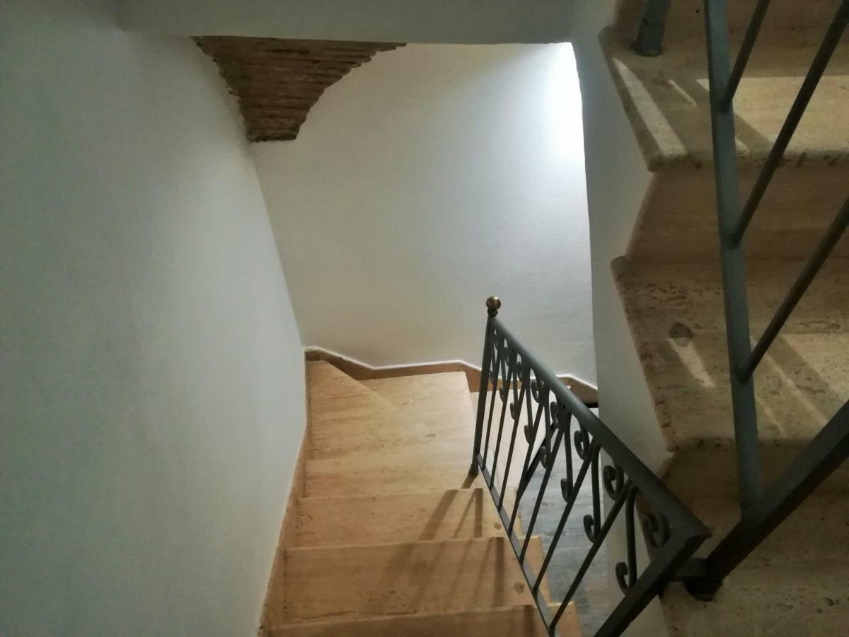 Апартаменты Casa In Centro Storico Vista Gran Sasso Атри Экстерьер фото